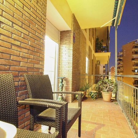 Apartamento La Feria Apartment Seville Exterior photo