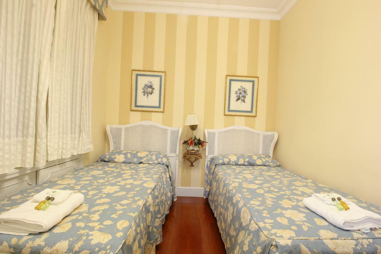 Apartamento La Feria Apartment Seville Exterior photo
