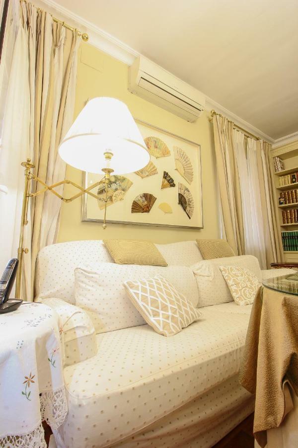 Apartamento La Feria Apartment Seville Exterior photo