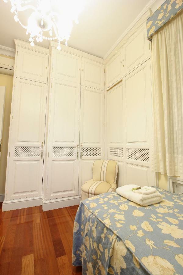 Apartamento La Feria Apartment Seville Exterior photo
